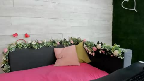 Erin online show from 02/25/25, 12:13