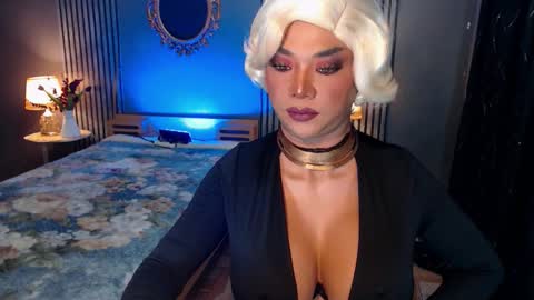 Christine online show from 10/25/25, 01:29