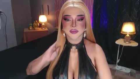 Christine online show from 03/18/26, 09:23