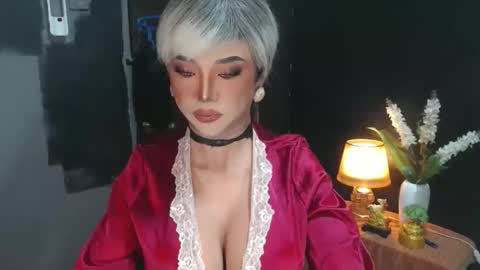 Christine online show from 04/21/26, 06:34