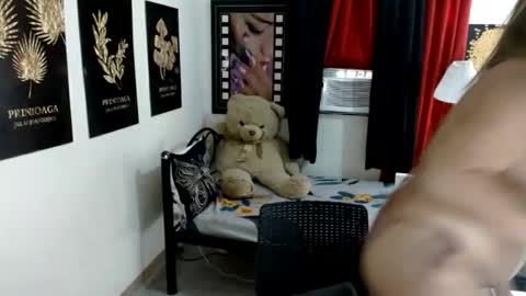 hugecockgoddessx online show from 04/23/26, 12:12