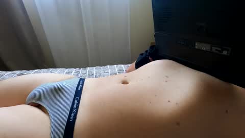 Snapshot of hugecumshots1 chatting on 10/09/25, 10:08 HugeCumshots online show from 10/09/25, 10:08