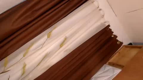 Snapshot of hugedickjp chatting on 12/23/24, 04:01 hugedickjp online show from 12/23/24, 04:01