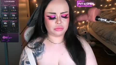 Maddison online show from 02/17/25, 06:37