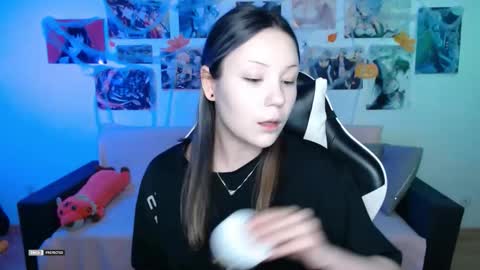 HugoMin online show from 10/17/25, 02:19