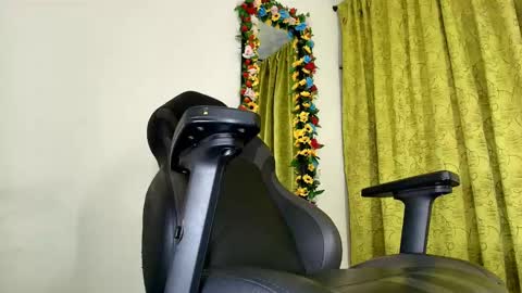 Snapshot of huila97 chatting on 05/28/26, 01:47 elecktra12 online show from 05/28/26, 01:47