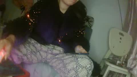 hujiajia520321431 online show from 02/10/26, 09:52