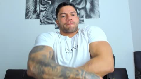 Snapshot of humber_eli chatting on 10/03/25, 12:18 Eli online show from 10/03/25, 12:18