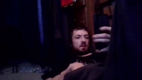 Snapshot of hung36597 chatting on 11/04/25, 04:44 hung36597 online show from 11/04/25, 04:44