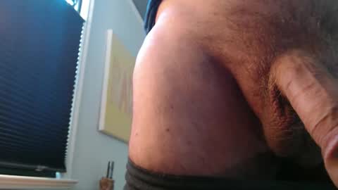 Snapshot of hung_hot_fit10 chatting on 04/18/26, 06:34 Big uncut cock dripping online show from 04/18/26, 06:34