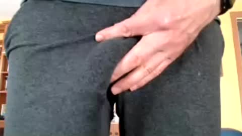Big uncut cock dripping online show from 07/11/26, 06:43