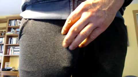 Big uncut cock dripping online show from 07/26/26, 06:59