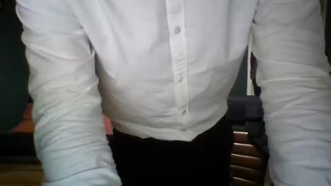 hunghard2004 online show from 10/22/25, 10:31