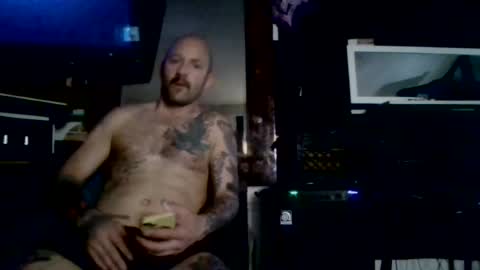 Snapshot of hungherowithoutacape chatting on 06/23/26, 06:33 hungherowithoutacape online show from 06/23/26, 06:33