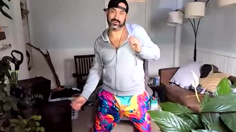 hungitalian40 online show from 04/24/26, 04:42