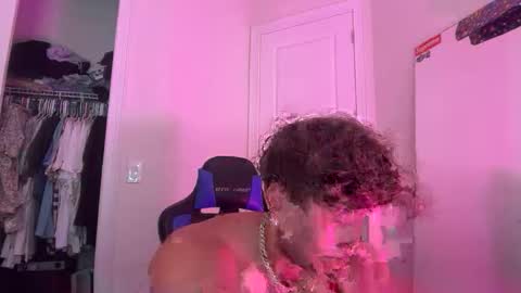 hungkingg22 online show from 04/08/26, 03:34