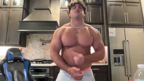 hungkingg22 online show from 05/11/26, 04:04