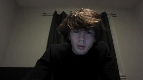 Snapshot of hunglikecrazyy chatting on 12/15/25, 05:34 Tyler online show from 12/15/25, 05:34