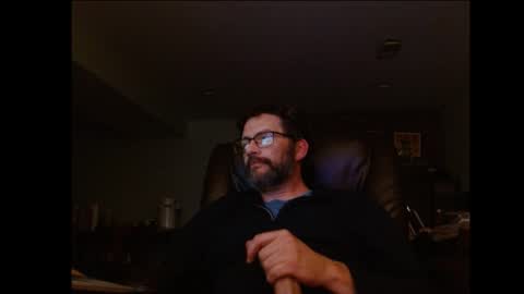Snapshot of hunglonelyguy chatting on 04/30/26, 02:51 LonelyGuy online show from 04/30/26, 02:51