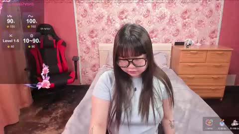 Snapshot of hungrybunny999 chatting on 02/22/26, 05:51 Nancy and Robert online show from 02/22/26, 05:51