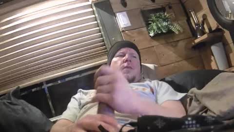 HuingsingleDad79 online show from 12/18/24, 07:47