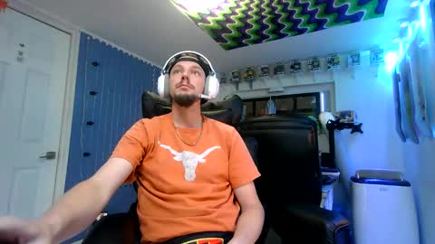 hungtxcock92 online show from 04/19/26, 03:44