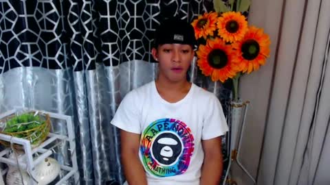 hunk_edward online show from 07/07/26, 06:16