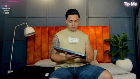 hunk_ryan online show from 02/04/25, 12:33