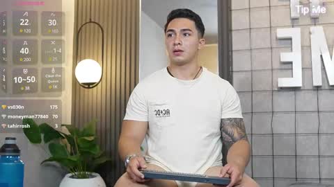 hunk_ryan online show from 02/23/25, 09:05