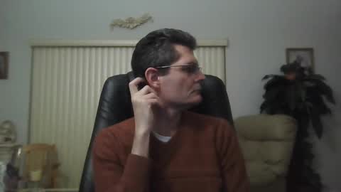 Snapshot of hunkmasclefad458 chatting on 02/25/25, 05:41 hunkmasclefad458 online show from 02/25/25, 05:41