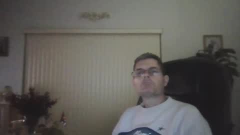 Snapshot of hunkmasclefad458 chatting on 04/02/26, 05:16 hunkmasclefad458 online show from 04/02/26, 05:16