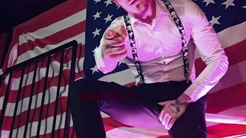 Snapshot of hunkytime chatting on 06/05/26, 11:27 I AM NOT A DIRECTOR I AM THE BOSS KINGDADDYSIRSTR8ALPHAMASTER online show from 06/05/26, 11:27