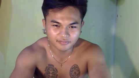 hunkyzeus online show from 10/23/25, 04:28