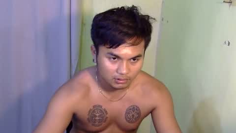 hunkyzeus online show from 11/28/25, 01:47