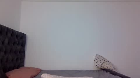 hunny online show from 11/20/25, 02:01