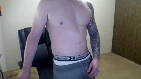 Snapshot of hunter_jayden7 chatting on 05/13/26, 09:55 TypsyT7 online show from 05/13/26, 09:55