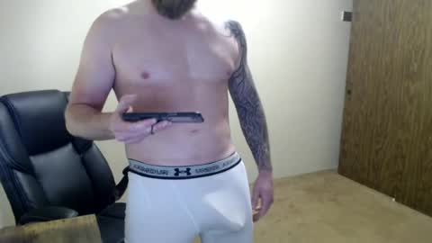 Snapshot of hunter_jayden7 chatting on 06/11/26, 09:13 TypsyT7 online show from 06/11/26, 09:13
