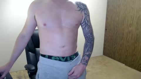 Snapshot of hunter_jayden7 chatting on 07/05/26, 07:54 TypsyT7 online show from 07/05/26, 07:54