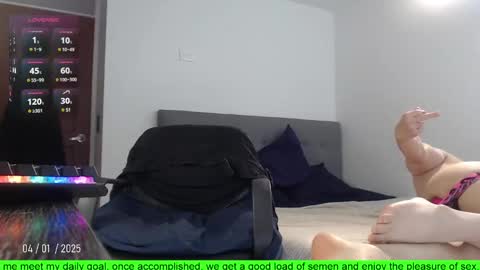 Snapshot of hunter_of_mn chatting on 01/04/25, 10:13 online show from 01/04/25, 10:13