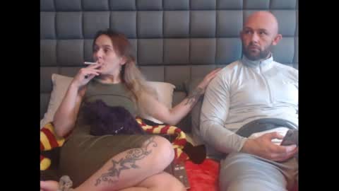 Snapshot of hunterandesme chatting on 01/22/25, 02:03 HunterandEsme online show from 01/22/25, 02:03