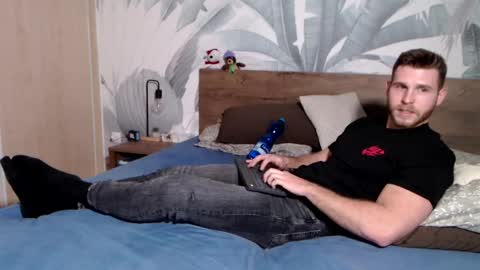 Snapshot of hunterbridges chatting on 01/20/25, 04:34 Hunter Bridges online show from 01/20/25, 04:34