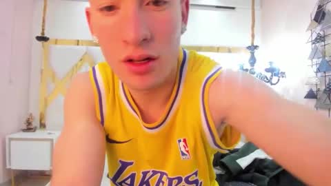 hunterheat_ online show from 11/03/25, 12:28