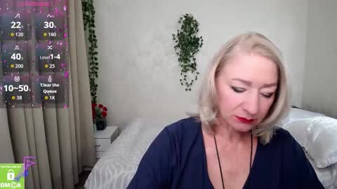 Snapshot of hunters_woman chatting on 09/25/25, 12:09 Irena online show from 09/25/25, 12:09