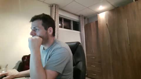 hurley7890 online show from 01/17/25, 02:18