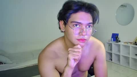 husband_xxx online show from 11/18/25, 04:00