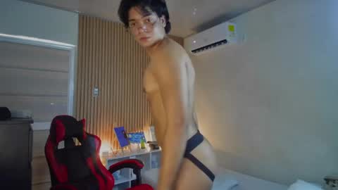 husband_xxx online show from 04/27/26, 05:55