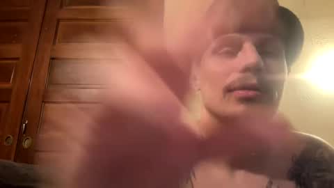 Snapshot of husbandandwife2011 chatting on 02/22/25, 03:34 husbandandwife2011 online show from 02/22/25, 03:34