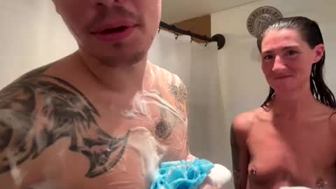 Snapshot of husbandandwife2011 chatting on 02/26/25, 06:54 husbandandwife2011 online show from 02/26/25, 06:54