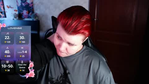 Snapshot of husk_ryan chatting on 01/08/25, 10:04 Ryan online show from 01/08/25, 10:04