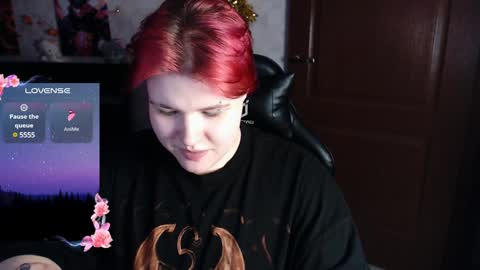 Snapshot of husk_ryan chatting on 01/11/25, 04:14 Ryan online show from 01/11/25, 04:14